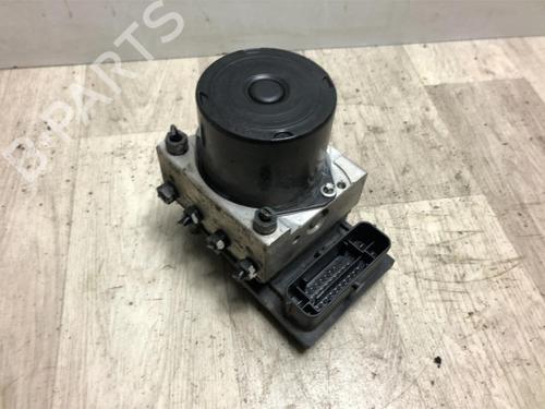 Used ABS pump VW FOX Hatchback (5Z1, 5Z3, 5Z4) 1.4 (75 hp) 20613647