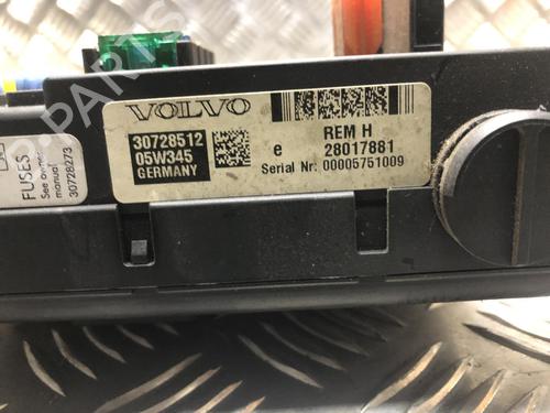 Fuse box VOLVO XC90 I (275) D5 AWD | BP31202559E1