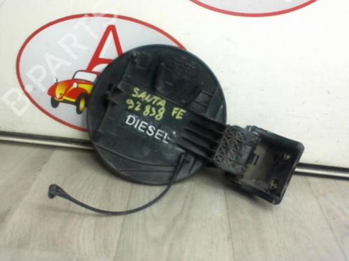 Fuel flap HYUNDAI SANTA FÉ I (SM) 2.0 CRDi 4x4 | BP13278639C131 