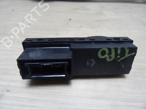 hjre-bagtil-elrude-kontakt-fiat-tipo-hatchback-356_-357_-2016-23067562 main image