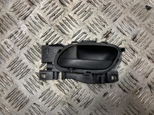 Used Front left interior door handle FIAT SCUDO Van (270_, 272_) 2.0 D Multijet (120 hp) 31196379