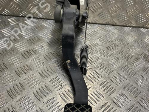 Pedal embraiagem AUDI A1 (8X1, 8XK) 1.2 TFSI (86 hp) 32388016