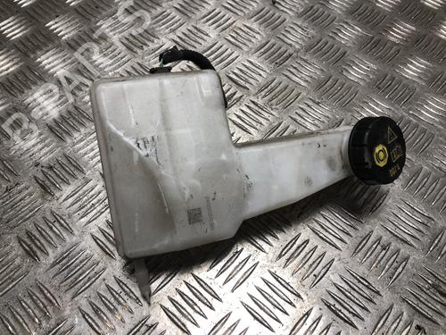 Bremsevæskebeholder Bremsevæskebeholder PEUGEOT 2008 II (UD_, US_, UY_, UJ_, UR_, UC_) 1.5 BlueHDI 130 (131 hp) 33660848 33660848