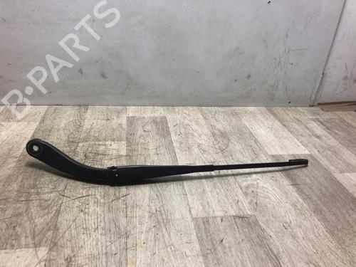 Used Front windshield wiper arm DACIA SANDERO II 1.2 (75 hp) 23105391