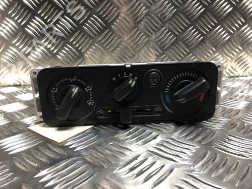 Used Climate control SUZUKI JIMNY Closed Off-Road Vehicle (SN) 1.5 DDiS 4x4 (86 hp) 21260725