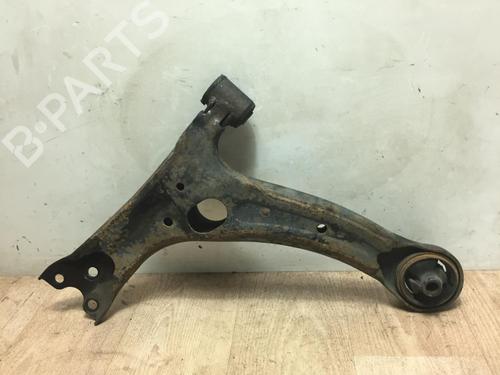 Used Right front suspension arm TOYOTA COROLLA (_E12_) 1.4 D (NDE120_, NDE120R) (90 hp) 13293335