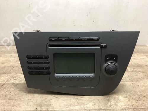 radio-seat-leon-1p1-16-1p103515247v-2005-2006-2007-2008-2009-2010-2011-2012-2013-20612535 main image