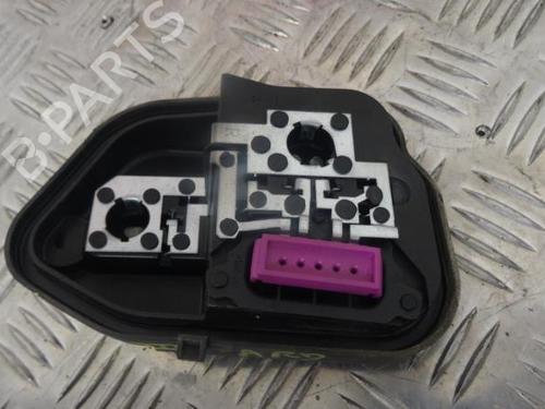 Used Licence plate light RENAULT MEGANE III Hatchback (BZ0/1_, B3_) 1.9 dCi (BZ0N, BZ0J) (131 hp) 13290993