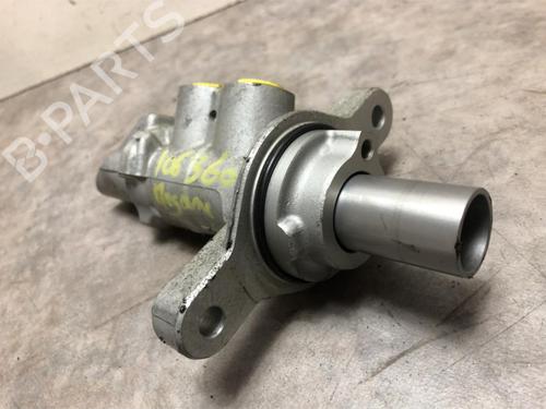 Used Brake master cylinder RENAULT MEGANE IV Hatchback (B9A/M/N_) 1.6 dCi 130 (B9A4) (130 hp) 20620404