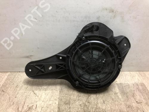 Used Speaker PEUGEOT 3008 II SUV (MC_, MR_, MJ_, M4_) 1.2 THP/ PureTech 130 (MRHNSM, MRHNSU, MRHNSJ, MRHNYW,... (131 hp) 20622721