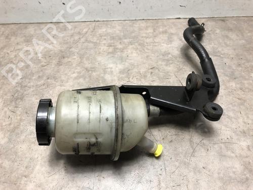 Used Power steering reservoir NISSAN NAVARA NP300 (D40) 2.5 dCi 4WD (D40TT, D40T, D40M, D40BB) (190 hp) 23143516