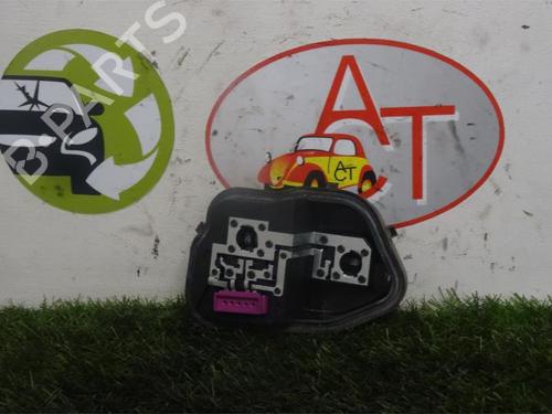 Used Licence plate light RENAULT MEGANE III Hatchback (BZ0/1_, B3_) 1.5 dCi (BZ09, BZ0D, BZ1W, BZ29, BZ14) (110 hp) 21117908