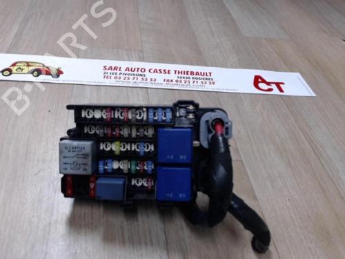 Used Fuse box RENAULT MEGANE III Hatchback (BZ0/1_, B3_) 1.5 dCi (BZ0C) (90 hp) 12969835