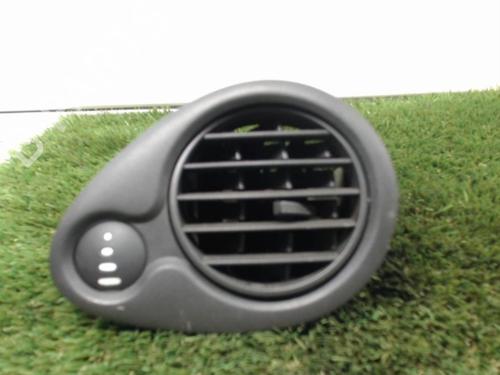 Used Air vent RENAULT CLIO III (BR0/1, CR0/1) 1.5 dCi (C/BR0G, C/BR1G) (68 hp) 13127346