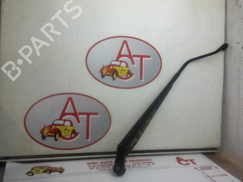 Used Front windshield wiper arm SUZUKI SWIFT III (MZ, EZ) 1.3 DDiS (RS413D) (75 hp) 20625302