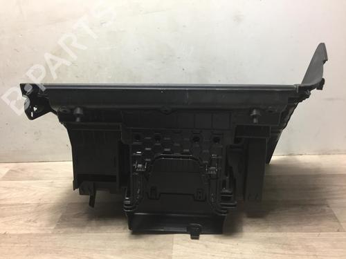 Used Glove box VW GOLF VII (5G1, BQ1, BE1, BE2) 1.6 TDI (105 hp) 23128173