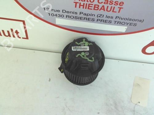 Used Heater blower motor DACIA SANDERO 1.2 16V (75 hp) 13131570