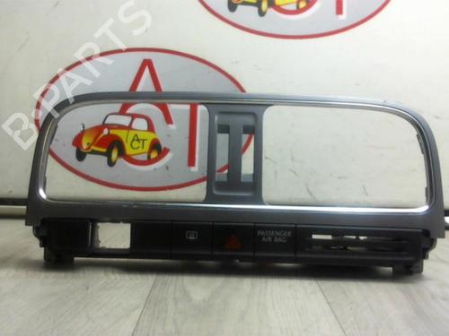 Used Warning switch VW POLO V (6R1, 6C1) 1.2 (60 hp) 13228765