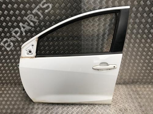 Used Left front door Left front door TOYOTA YARIS (_P21_, _PA1_, _PH1_) 1.5 Hybrid (MXPH11) (92 hp) 34520122 34520122