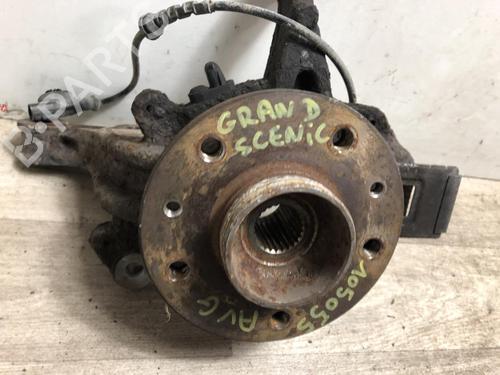 Used Left front steering knuckle RENAULT GRAND SCÉNIC III (JZ0/1_) 1.5 dCi (JZ09, JZ0D, JZ10, JZ14, JZ1G, JZ29, JZ2C) (110 hp) 23870586