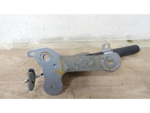 Hand brake PEUGEOT 208 I (CA_, CC_) 1.2 VTi 68 / PureTech 68 | BP13221686I18 