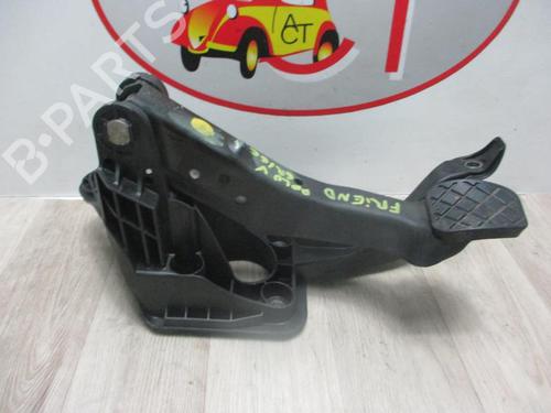 Used Break pedal VW POLO V (6R1, 6C1) 1.4 TDI (90 hp) 12966994