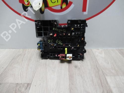 Used Fuse box Fuse box 12983806 12983806