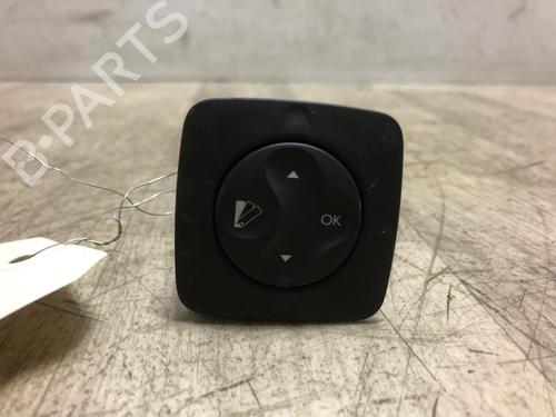 Used Switch RENAULT GRAND SCÉNIC III (JZ0/1_) 2.0 16V (JZ0G) (140 hp) 20632730