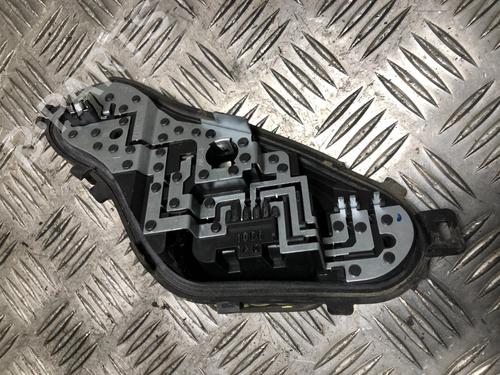 Used Licence plate light PEUGEOT 3008 I MPV (0U_) 1.6 HDi (114 hp) 31945847