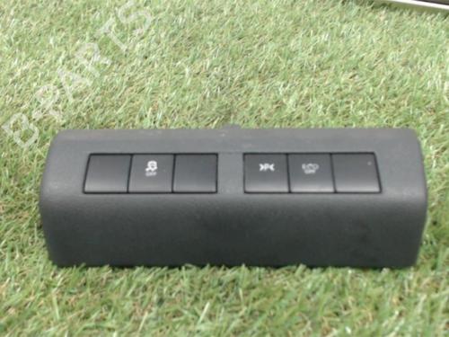 Used Switch PEUGEOT 3008 I MPV (0U_) 1.2 (131 hp) 13037087