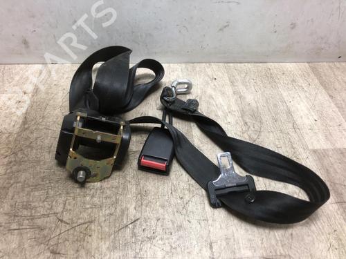 Used Rear center seatbelt VOLVO 940 (944) 2.0 (112 hp) 20632781