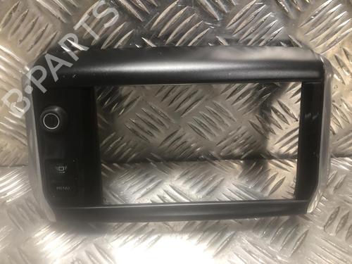 Mittelkonsole für PEUGEOT 208 I (CA_, CC_) 1.6 GTi (200 hp) 31245459