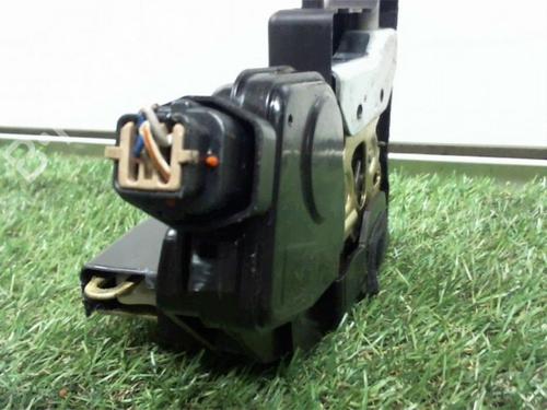 Front right lock HYUNDAI TRAJET (FO) 2.0 CRDi | BP13263344C97 