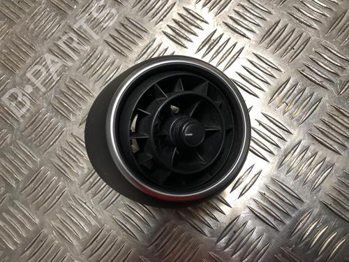 Used Air vent AUDI A1 (8X1, 8XK) 1.6 TDI (105 hp) 31185786