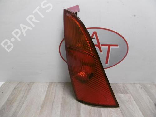 Feu arrière gauche FORD FOCUS I (DAW, DBW) 1.8 Turbo DI / TDDi | BP28334583C34 