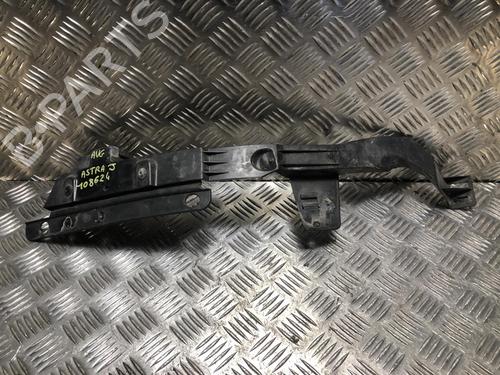 Frontfangerbrakett OPEL ASTRA J (P10) 1.7 CDTI (68) (110 hp) 31198199