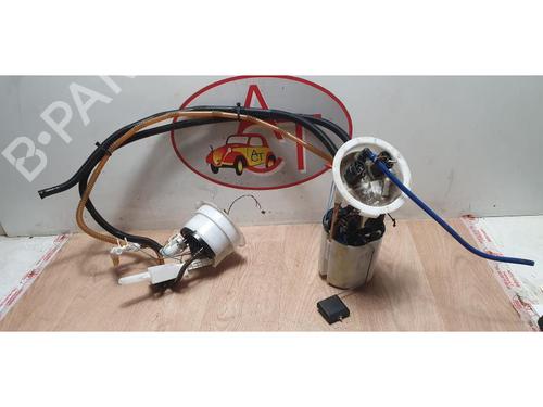 Used Fuel pump BMW 1 (E87) 116 i (115 hp) 28684226