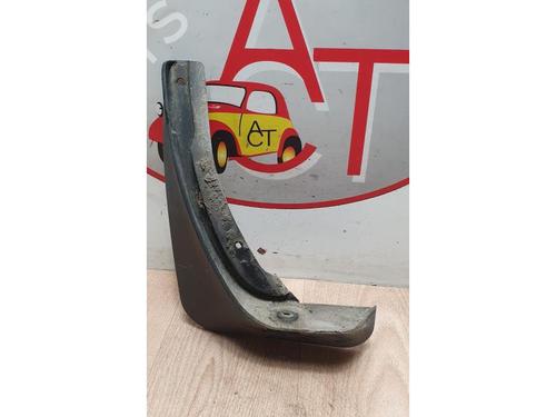 Venstre bagtil skærm liste RENAULT CAPTUR I (J5_, H5_) 0.9 TCe 90 (90 hp) 20614368