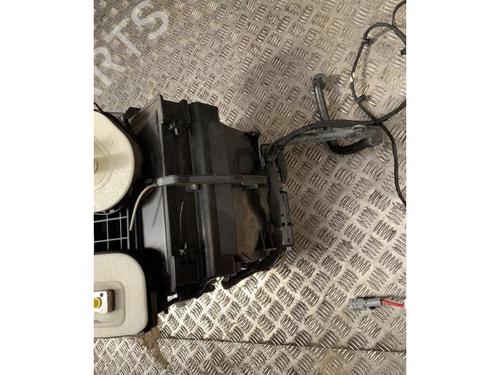 Heater matrix box RENAULT MEGANE IV Hatchback (B9A/M/N_) 1.5 dCi 110 (B9A3) | BP27581383M61