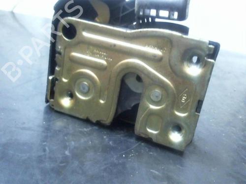 Used Front right lock RENAULT CLIO II (BB_, CB_) 1.2 (BB0A, BB0F, BB10, BB1K, BB28, BB2D, BB2H, CB0A,... (58 hp) 21597504