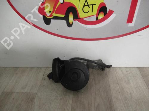 Used Horn VW TIGUAN (5N_) 2.0 TDI (140 hp) 13137498