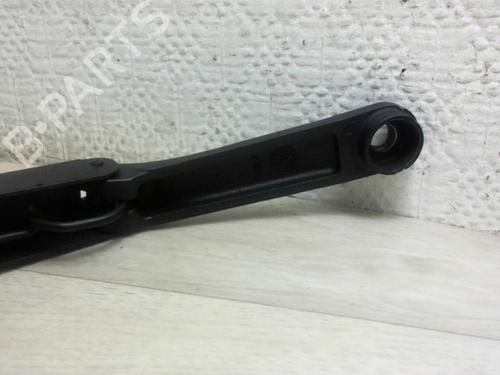 Front windshield wiper arm HYUNDAI SANTA FÉ I (SM) 2.0 CRDi 4x4 | BP13283274C143 