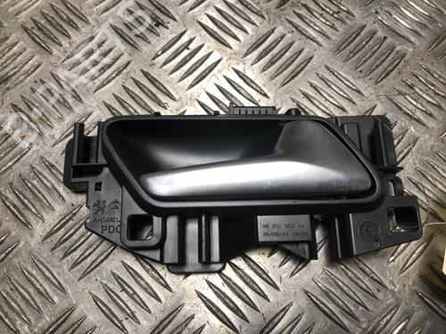 Used Front right interior door handle Front right interior door handle PEUGEOT 2008 II (UD_, US_, UY_, UJ_, UR_, UC_) 1.2 PureTech 130 (USHNS, URHNS) (130 hp) 32519659 32519659