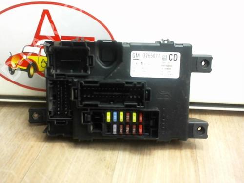 Used Fuse box OPEL CORSA D (S07) 1.3 CDTI (L08, L68) (75 hp) 28286850