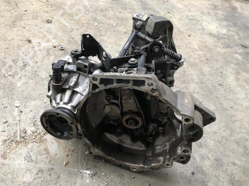 Used Gearbox VW GOLF IV (1J1) 1.9 TDI (90 hp) 25305303