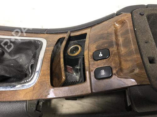 Midtkonsoll PEUGEOT 607 (9D, 9U) 2.2 HDi | BP31199587I22