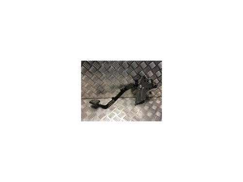 Pedal embrague TOYOTA AVENSIS (_T25_) 2.0 D-4D (ADT250_, ADT250R) (126 hp) 24234766