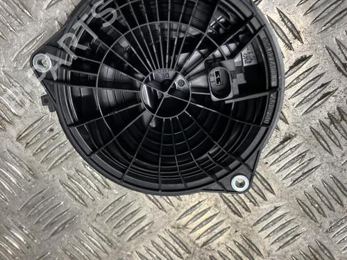 Used Tailgate handle Tailgate handle VW POLO V (6R1, 6C1) 1.6 TDI (90 hp) 33748832 33748832