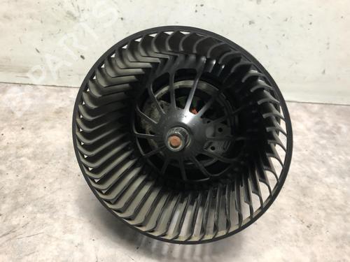 Used Heater blower motor FORD KUGA I 2.0 TDCi (136 hp) 20618292