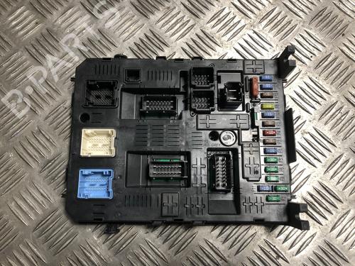 Used Fuse box Fuse box CITROËN BERLINGO Box Body/MPV (B9) 1.6 HDi / BlueHDi 75 (75 hp) 33305517 33305517